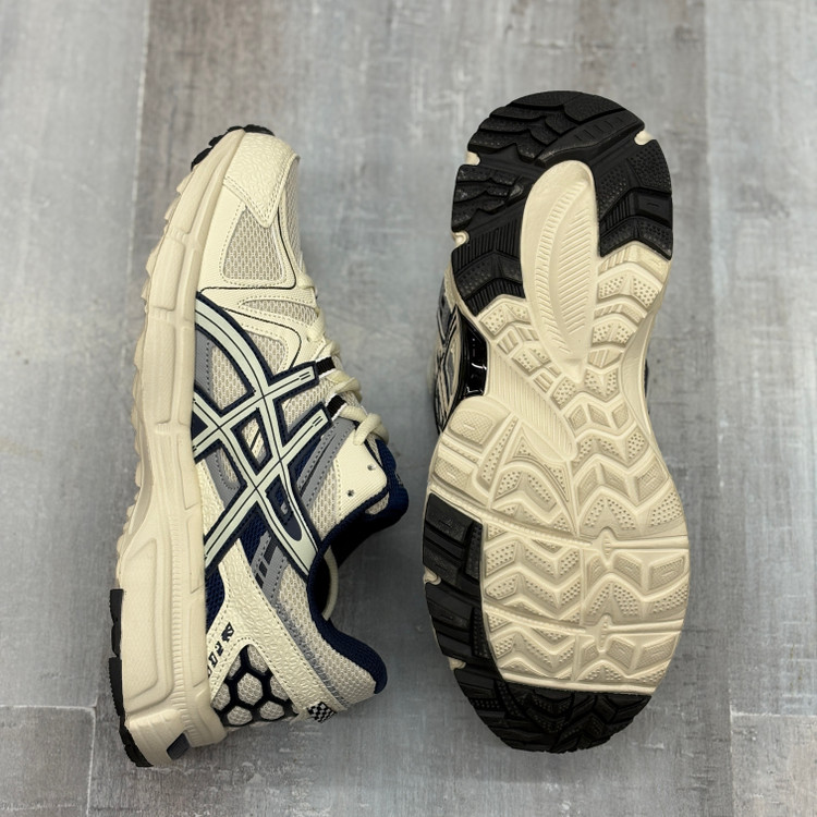 کفش اسپرت آسیکس ASICS کرم