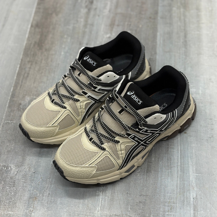 کفش اسپرت آسیکس ASICS کرم