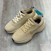 کفش اسپرت نایک Nike استخوانی در بهمنی شوز قشم
