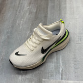 کفش اسپرت نایک Nike سفید در بهمنی شوز قشم
