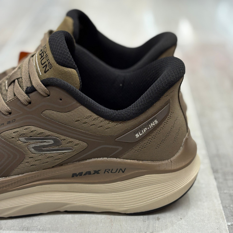 کفش اسپرت Skechers Max Run قهوهای