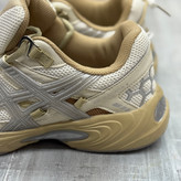 کفش اسپرت آسیکس ASICS کرم در بهمنی شوز قشم